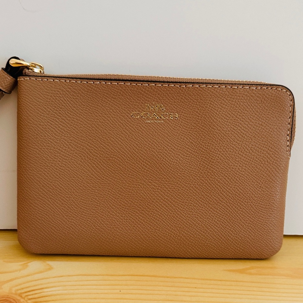 Coach Women's Brown Leather Wristlet - Picture 2 of 7